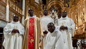 Communauté Mère du Divin Amour