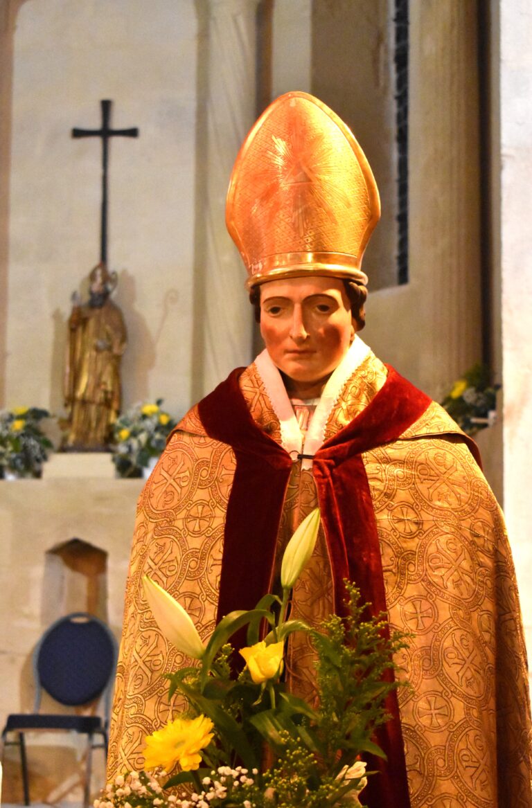 St Quenin Buste à la chapelle